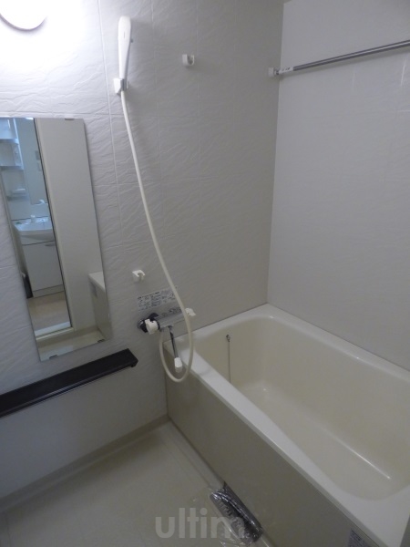 バス・シャワールーム　別のお部屋のお写真です。ご参考までに。