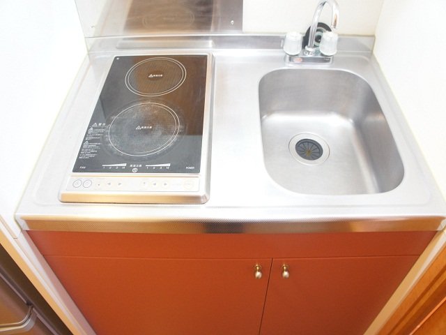 キッチン　2口電気コンロでお料理もしっかりできます♪