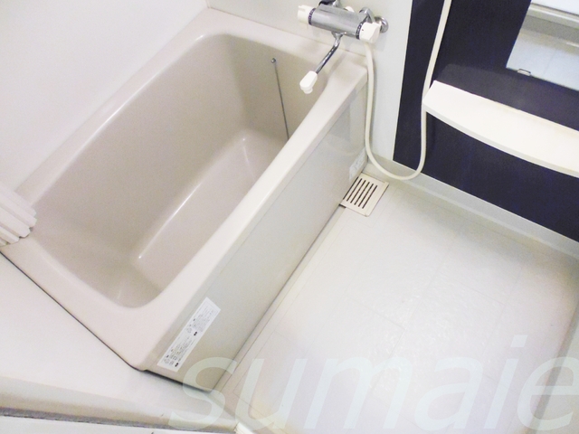 バス・シャワールーム　バス・トイレ別です！！