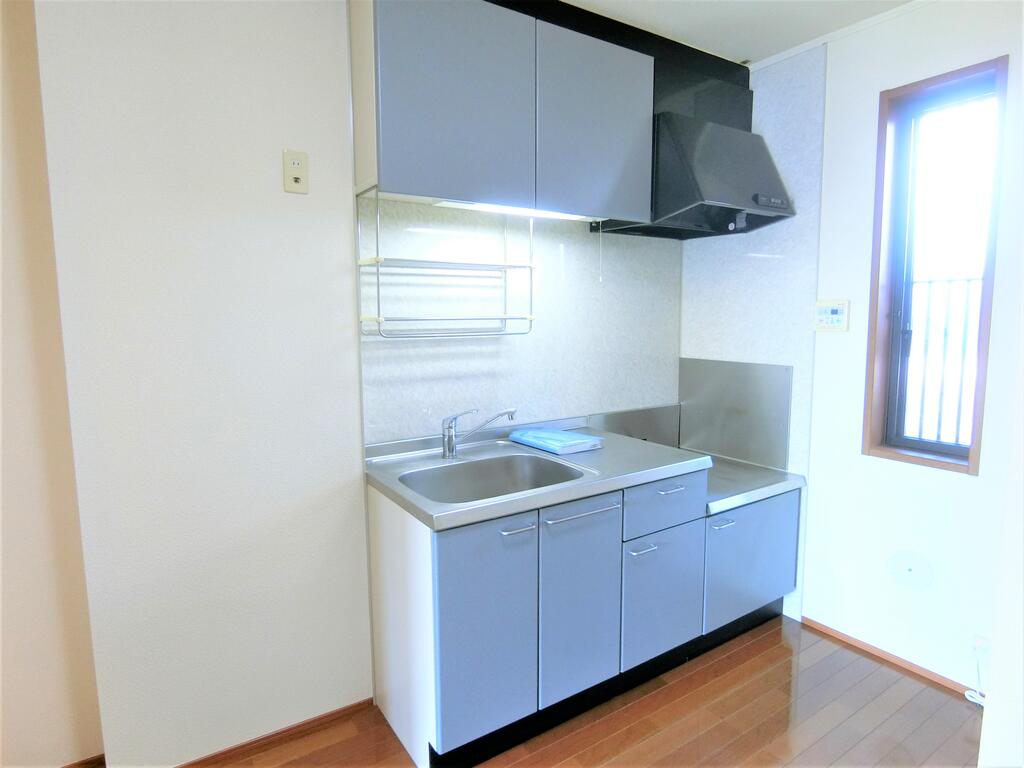 キッチン　※同タイプ別号室の写真を転用