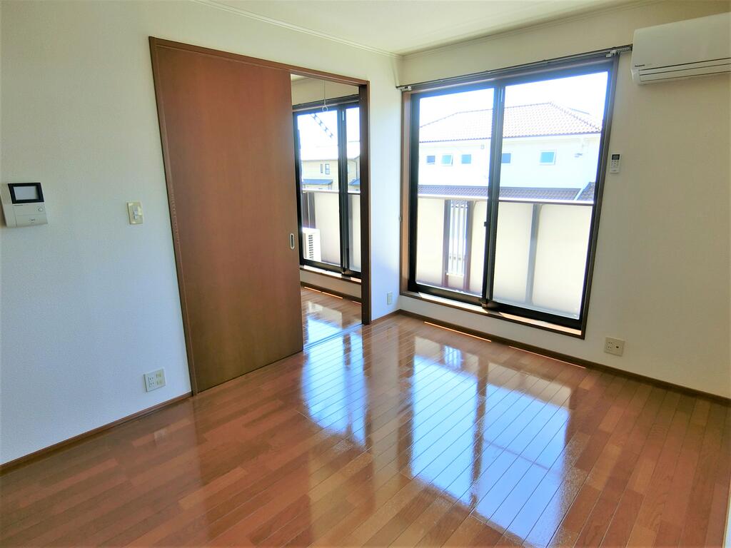 居室・リビング　※同タイプ別号室の写真を転用