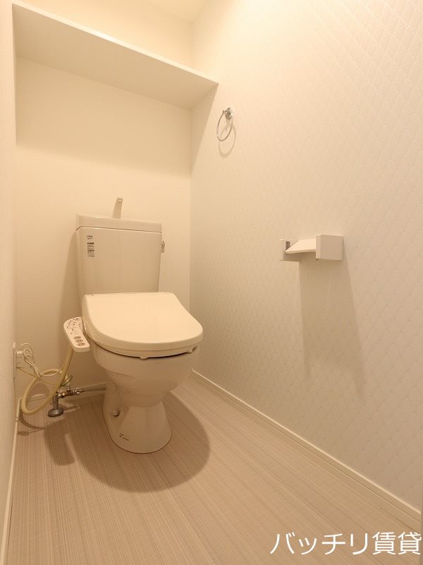 トイレ　同型タイプの為、現状を優先致します。