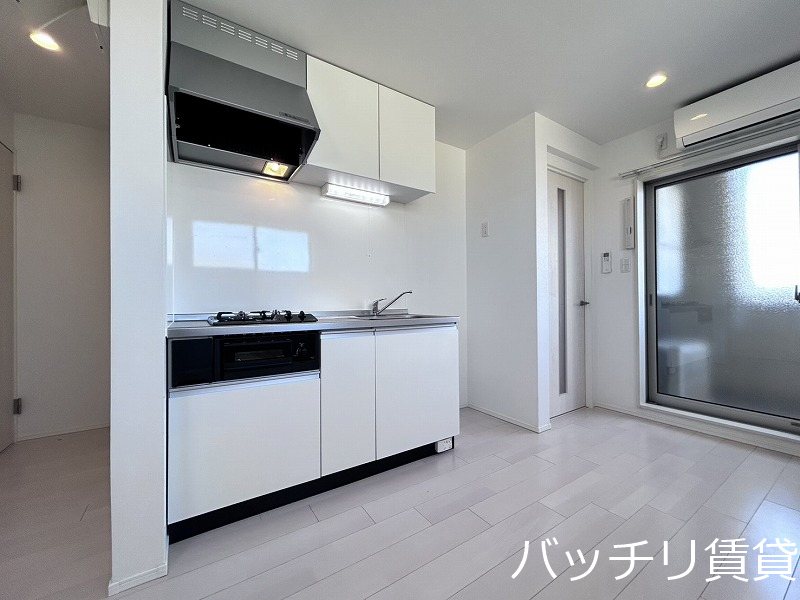 キッチン　同型タイプの為、現状を優先致します。