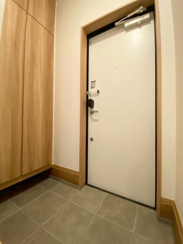 玄関　※退去前参考写真