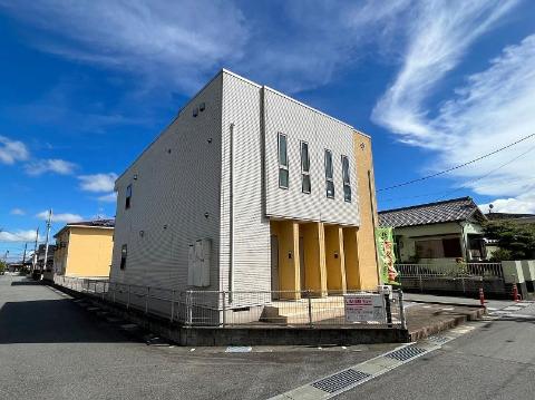 建物外観　外観写真（昼）