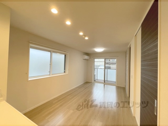 居室・リビング　リビング