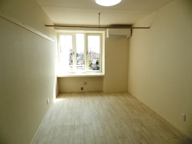 居室・リビング　居間です