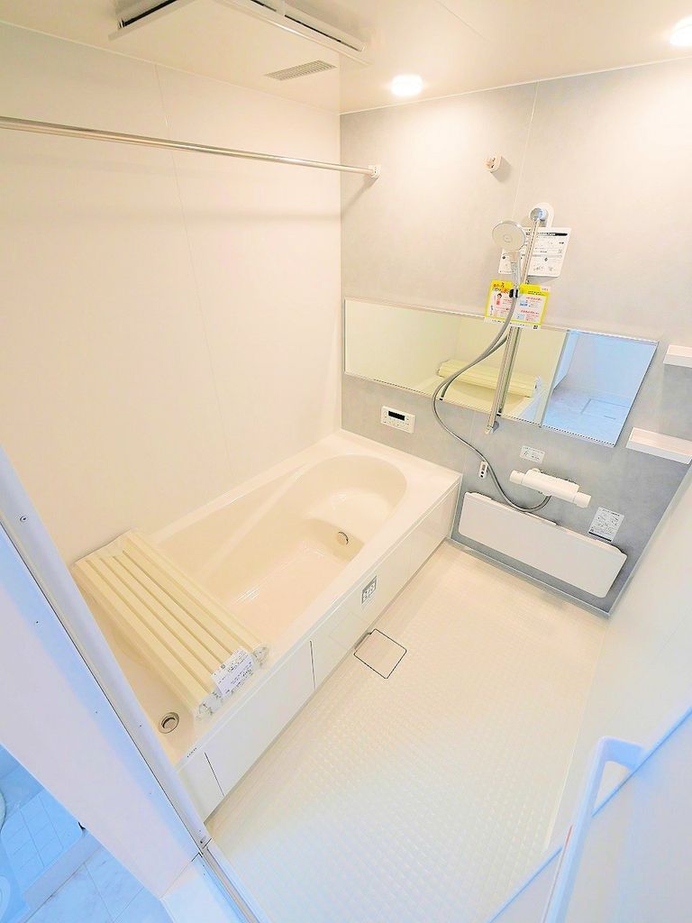 バス・シャワールーム　バス