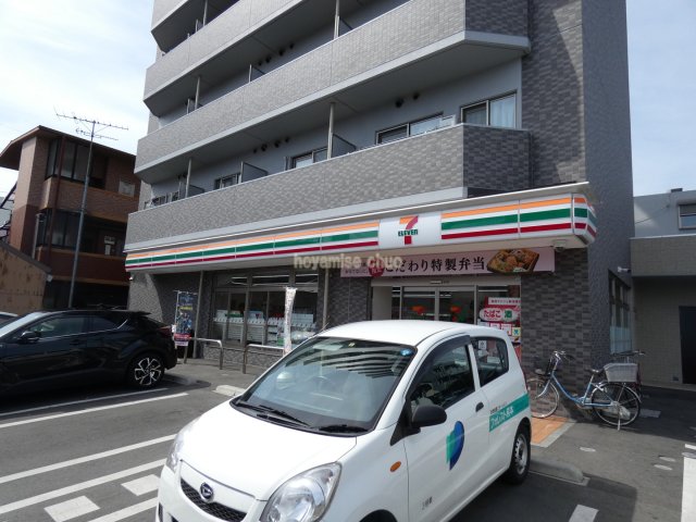コンビニ　セブン－イレブン　熊本大江５丁目店（コンビニ）まで243m