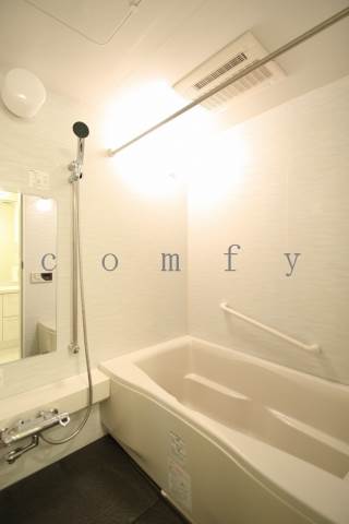 バス・シャワールーム　浴室乾燥・追い焚き付きバス