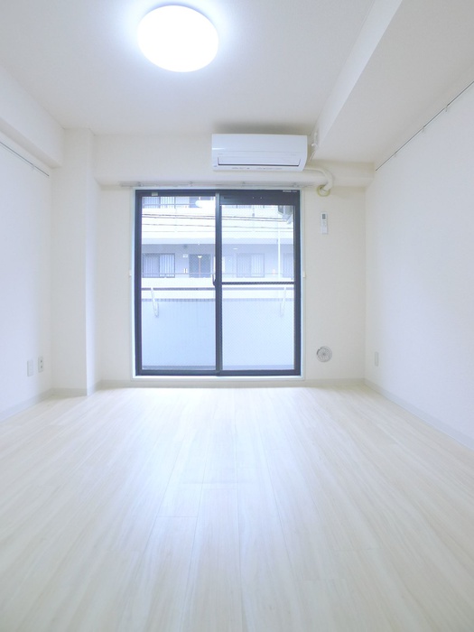 フジマンション末広の居間写真