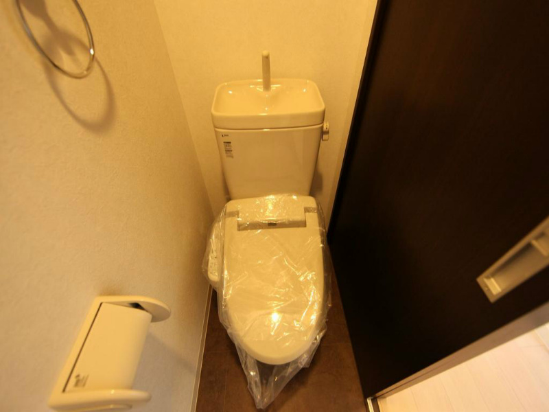 トイレ　温水洗浄暖房便座付トイレ