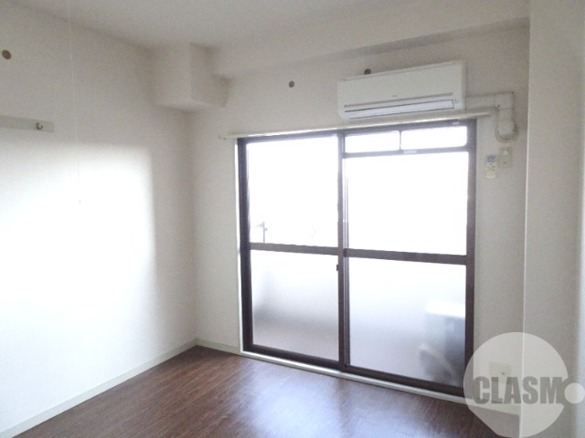 居室・リビング　明るいお部屋です♪