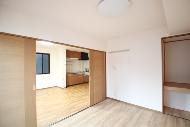 居室・リビング　※別室の参考写真の為、現況優先です。