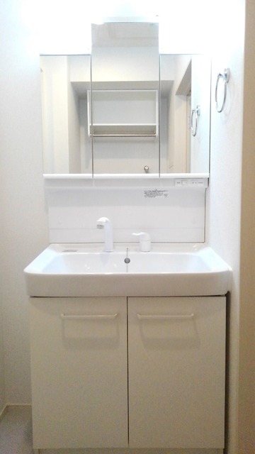 洗面設備　忙しい朝には欠かせない洗面所です♪