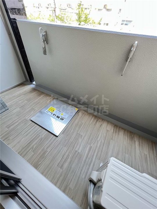 バルコニー　お洗濯にも便利なバルコニー付き