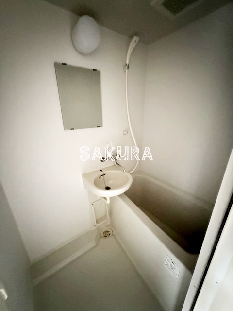 バス・シャワールーム　日々の疲れを癒すお風呂です♪