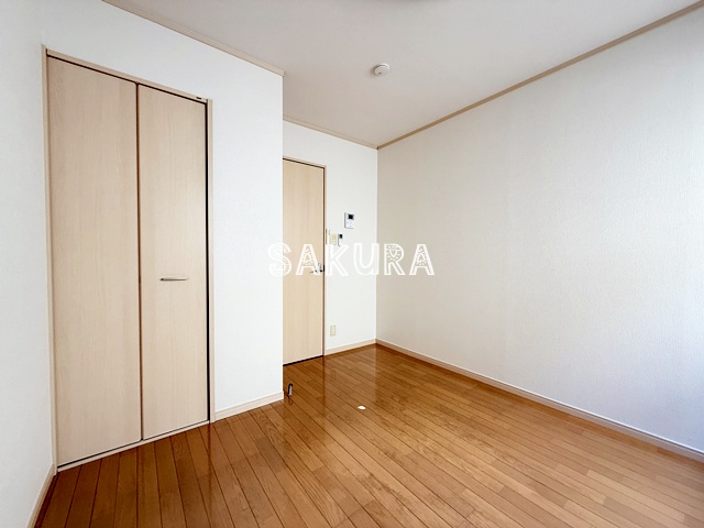 居室・リビング　使いやすい形の為、レイアウトを楽しめます♪