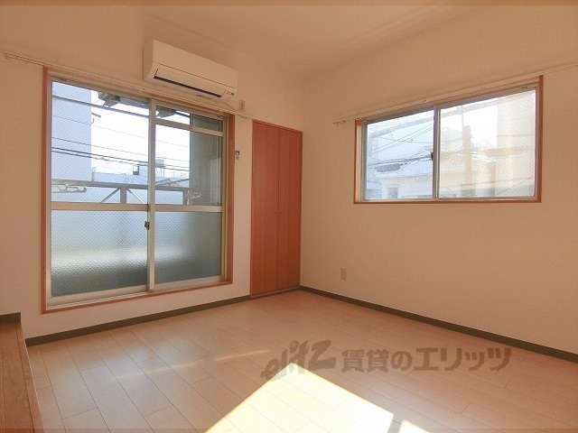 居室・リビング　洋室