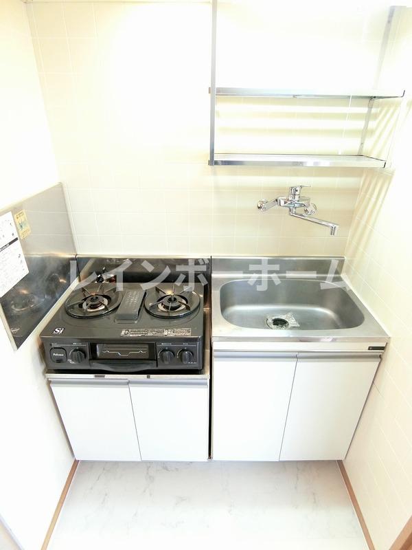 キッチン　キッチンでお料理をお楽しみください