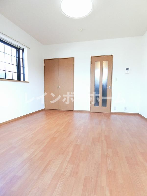 居室・リビング　ゆったりとした居間です