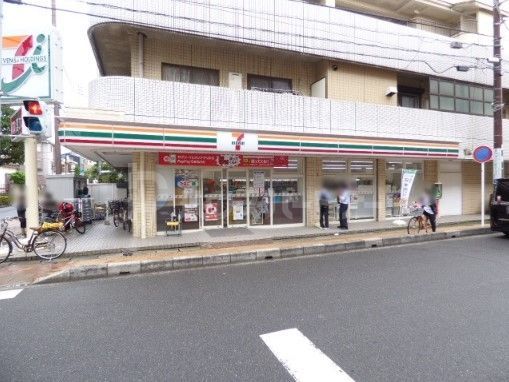 コンビニ　セブンイレブン浦安北栄3丁目店（コンビニ）まで150m
