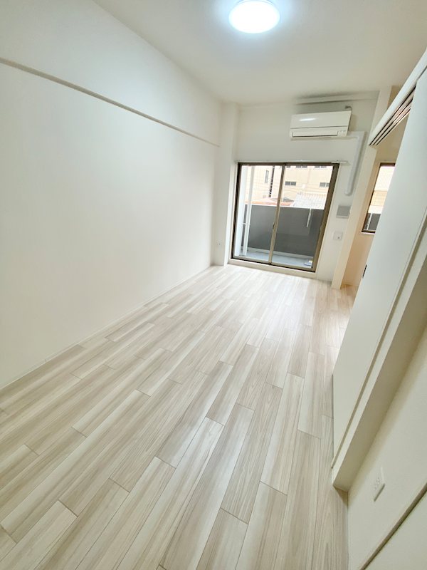 居室・リビング　約10帖 エアコン付