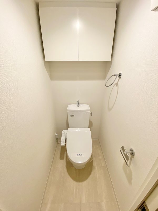 トイレ　ウォシュレット付