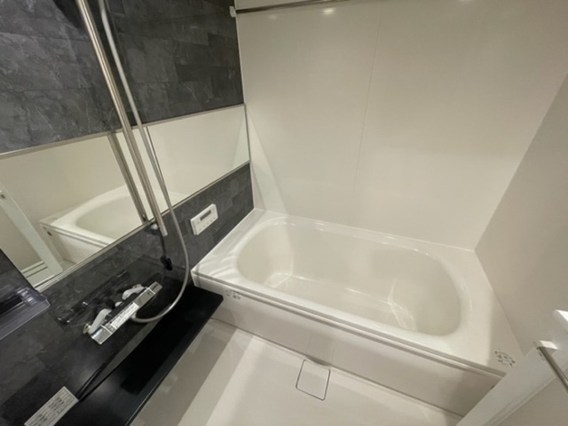 バス・シャワールーム　一坪風呂