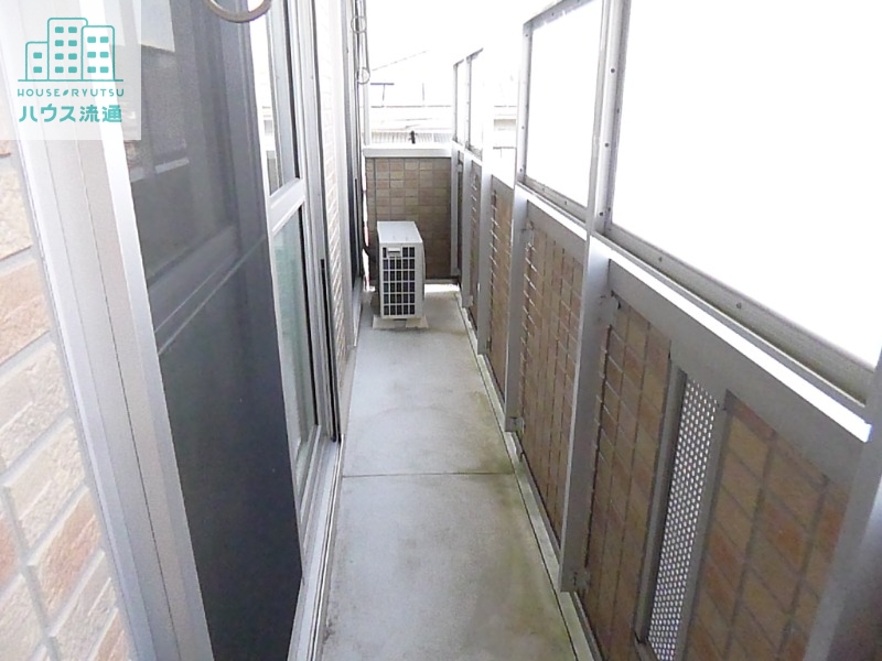 バルコニー　※反転タイプのお写真です