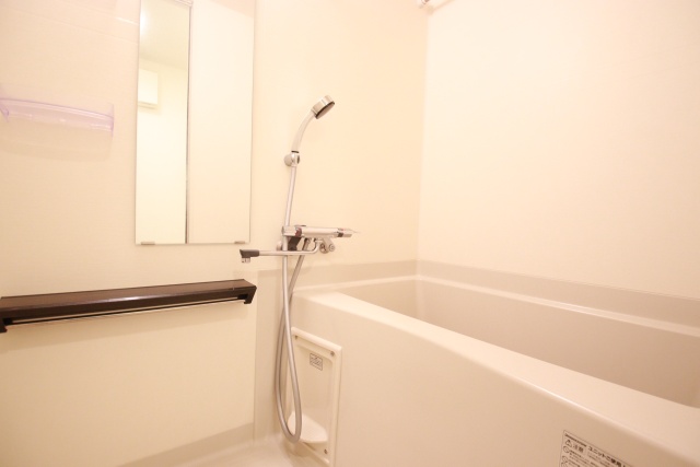 バス・シャワールーム　※別室の参考写真の為、現況優先です。