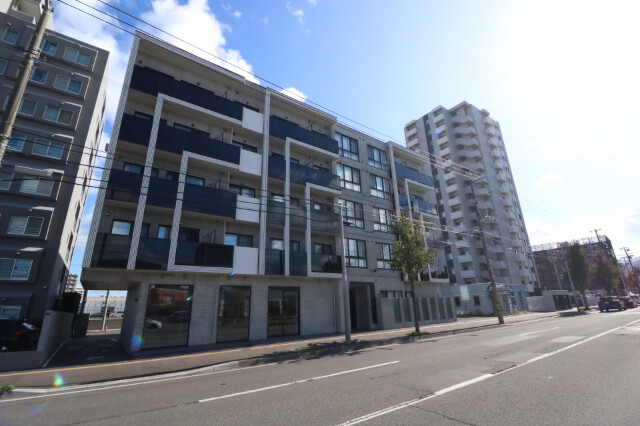 建物外観　オシャレで目を惹く外観♪