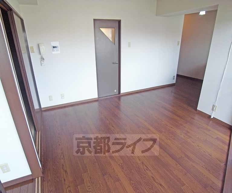 居室・リビング　広々としたリビングです。