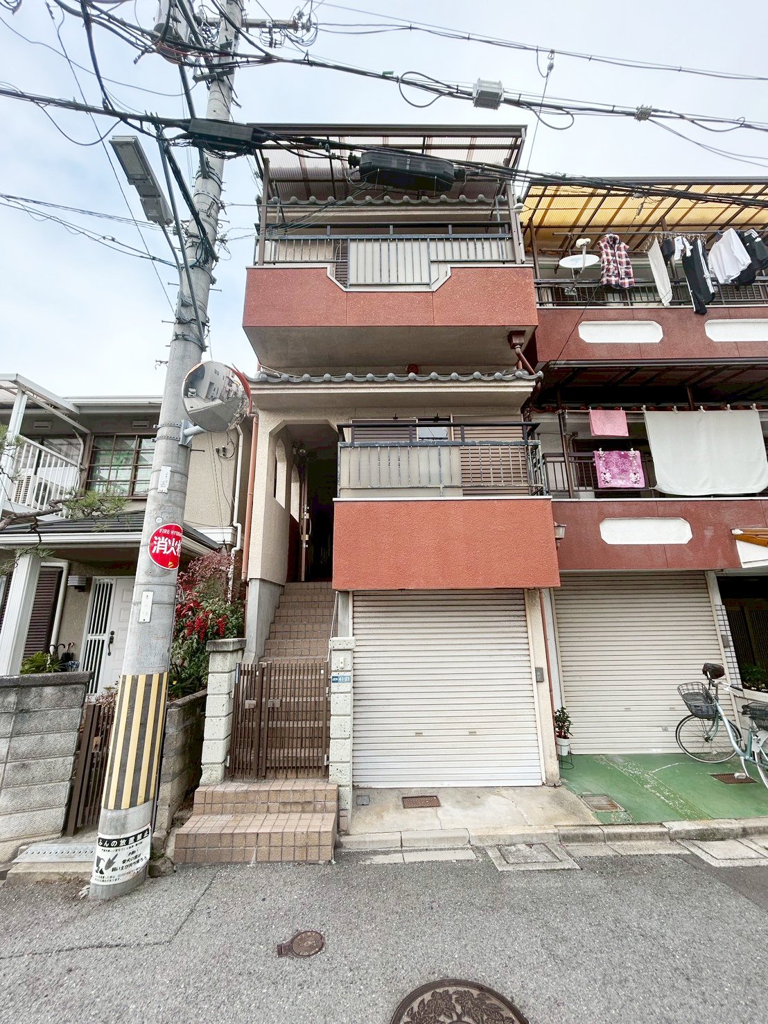 建物外観　リフォームして渡します！