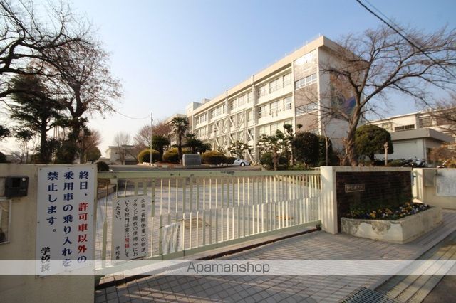 中学校　第二中学校（中学校）まで595m