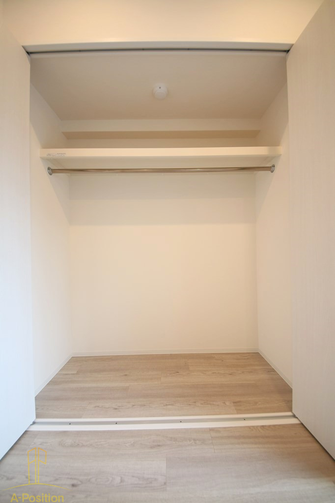 収納　シーズンフラッツ新町