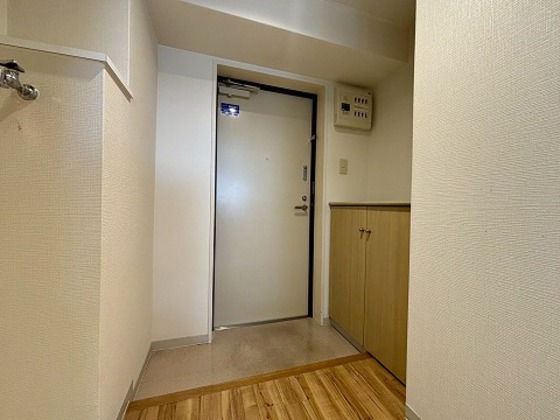 玄関　※別部屋の写真です