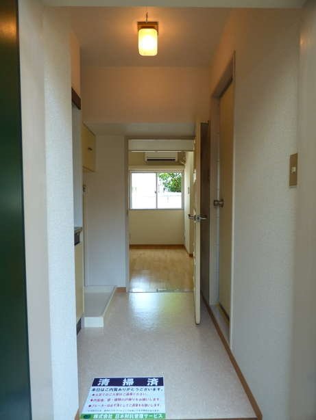 玄関　落ち着いた玄関です