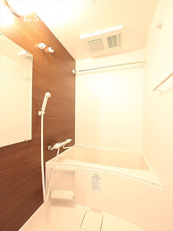 バス・シャワールーム　バスルーム