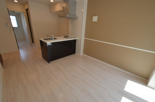 居室・リビング　エアコン付きで初期費用を抑えられます♪