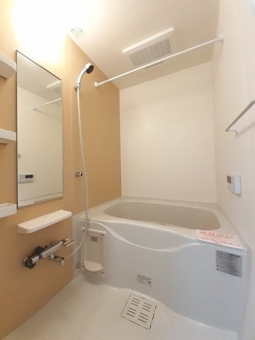 バス・シャワールーム　ゆったり過ごせるお風呂です