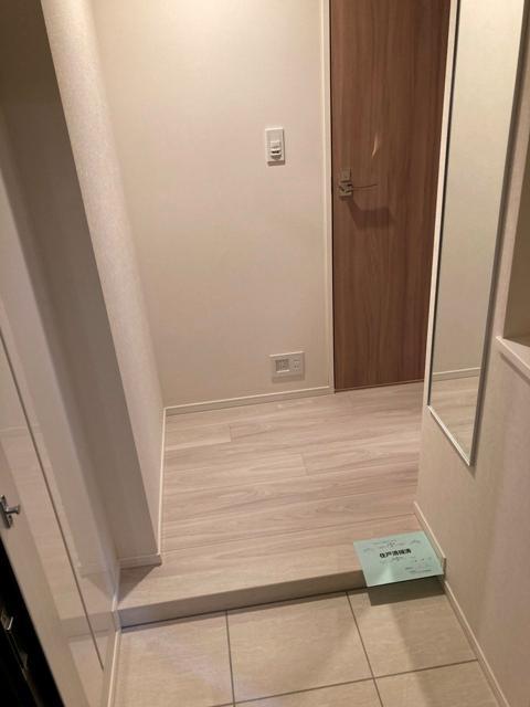 玄関　※写真は同タイプ住戸です。