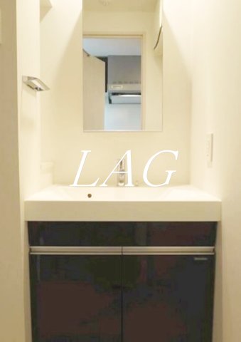 洗面設備　洗面台です。