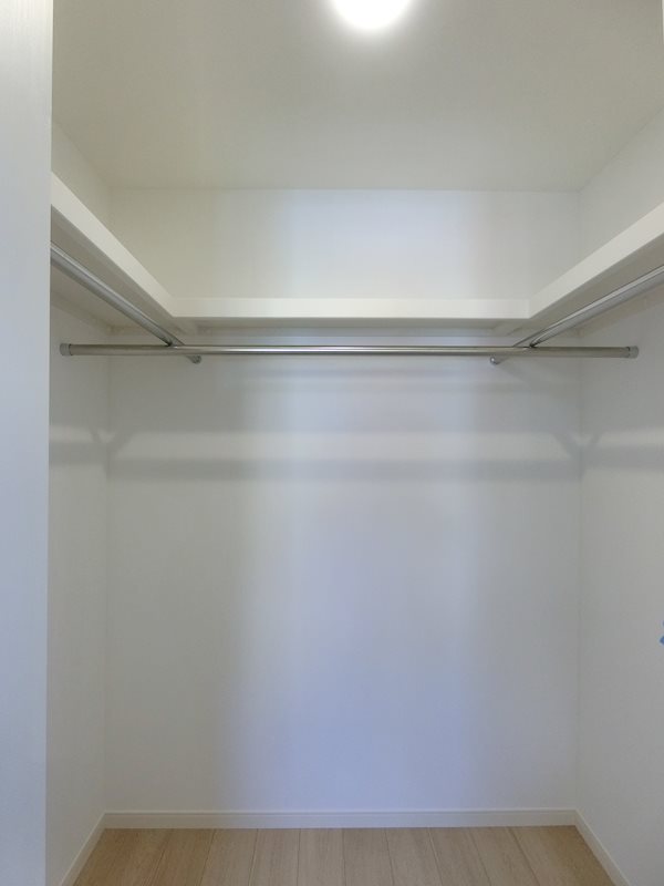 収納　ウォークインクローゼット