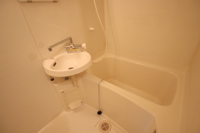 バス・シャワールーム　別室の参考写真です※現況優先