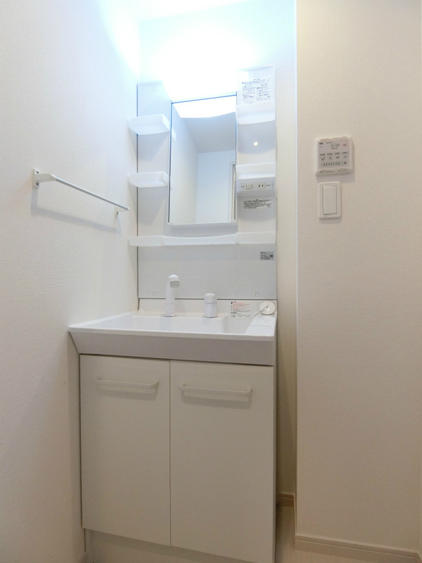 洗面設備　人気の独立洗面台♪