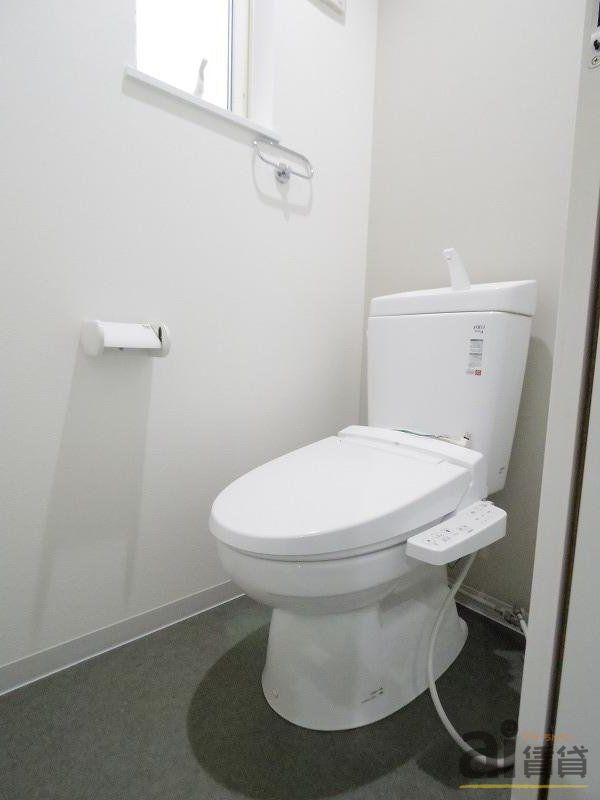トイレ　※同仕様写真