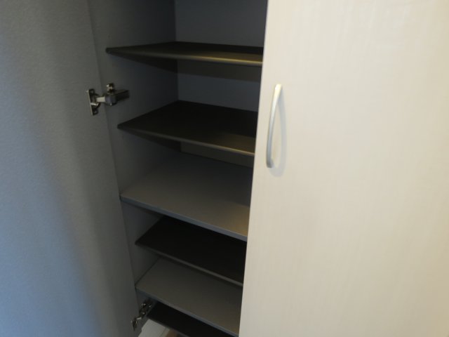 収納　シューズボックス