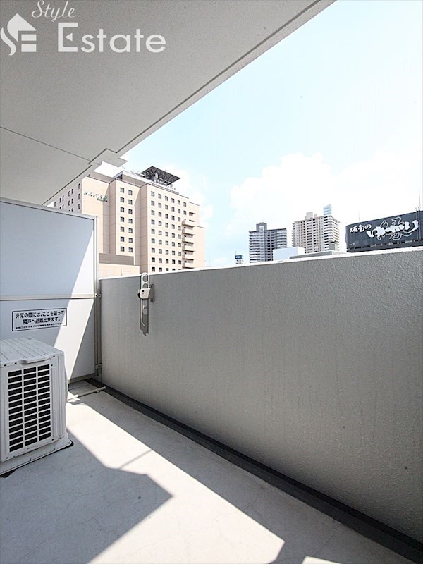 バルコニー　バルコニー