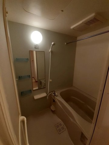 バス・シャワールーム　きれいなお風呂です